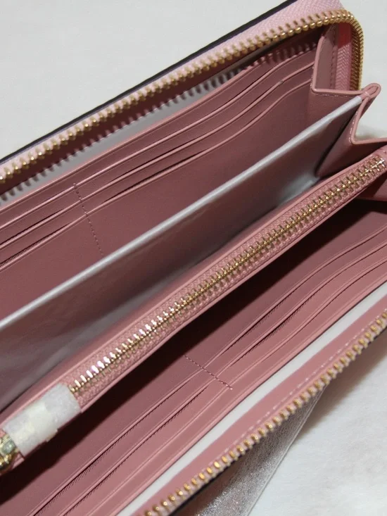 NWT Coach Powder Pink Long Zip Wallet in Signature Canvas & Leather - Picture 4 of 4